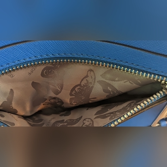 EUC 100% Genuine Leather beautiful blue removable strap back zip top zip closure - Picture 4 of 15